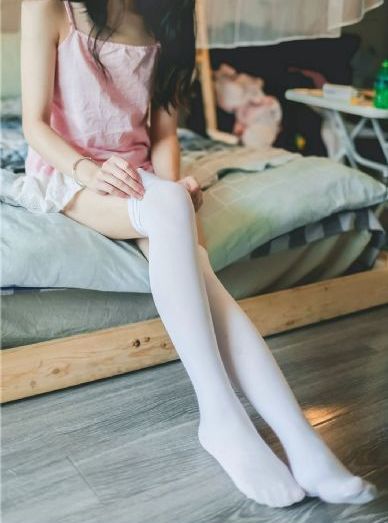 欧美衣人青草衣衣_国语版在线观看免费