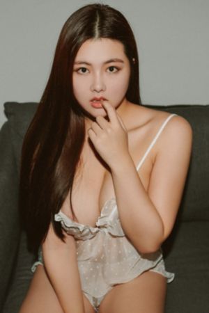 欧美爱色b综合图片_BD电影完整版在线观看