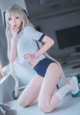 欧美美女直播平台_超清高清在线观看