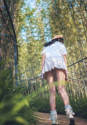 少妇又深又紧欧美频_1080P高清完整版播放